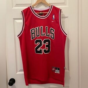 Nike Bulls jersey Michael Jordan jersey red 23 jersey Chicago Bulls jersey NBA